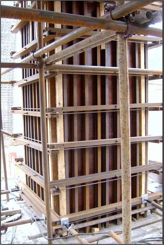 框架柱木模板支模2