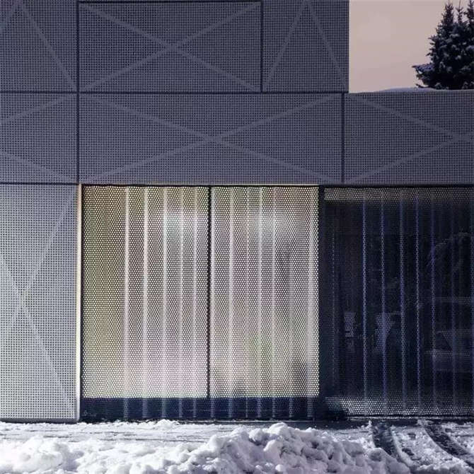 穿孔板14